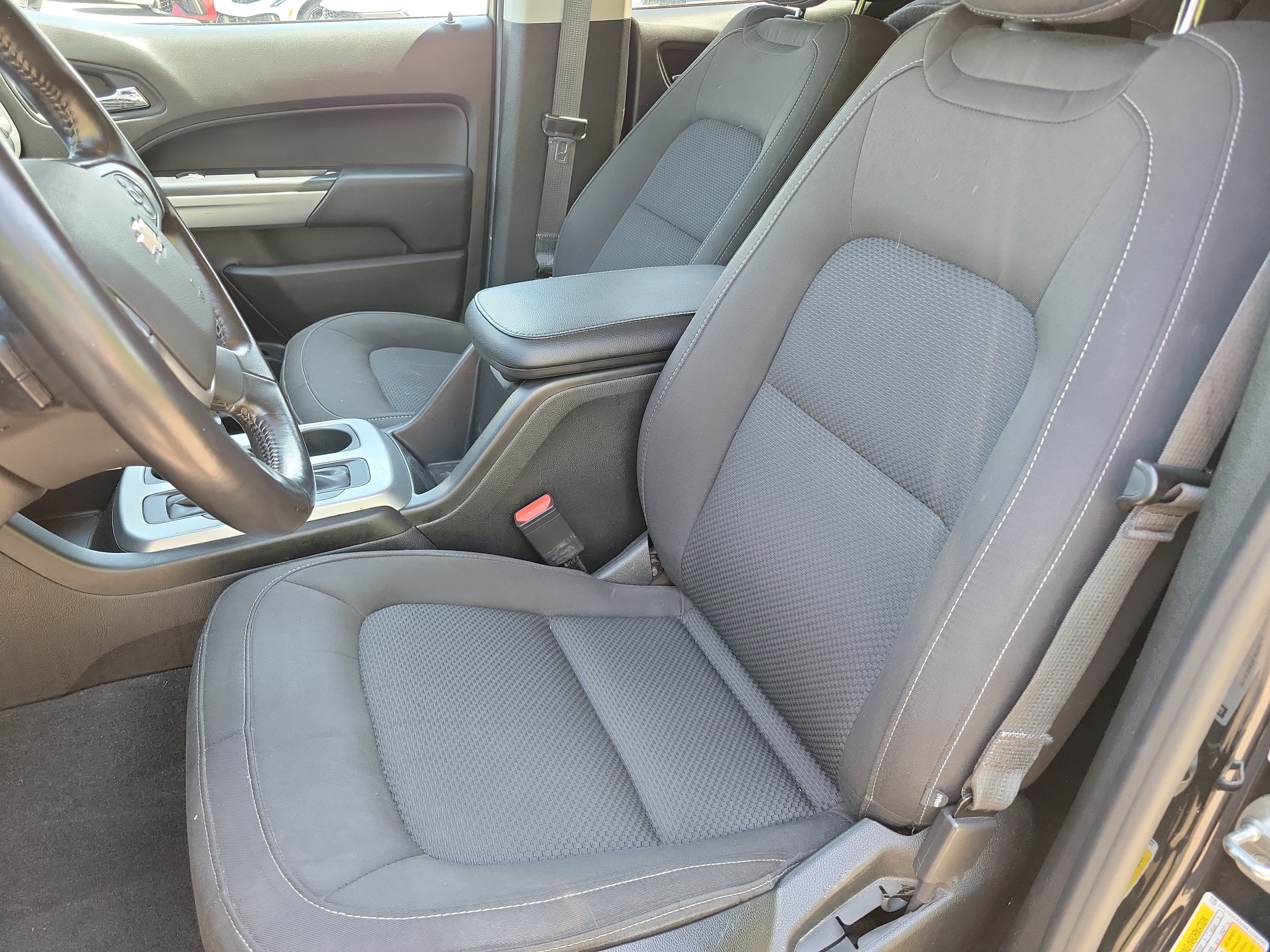 Used 2021 Chevrolet Colorado LT w/ LT Convenience Package RWD image 4