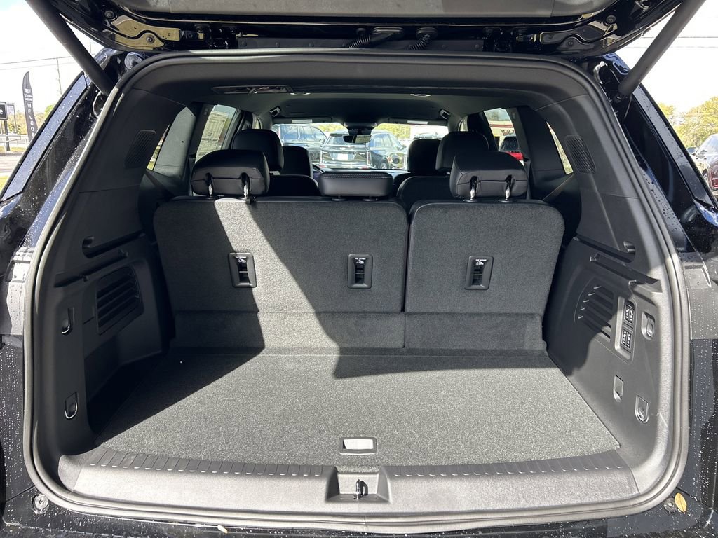 New 2026 Buick Enclave Sport Touring w/ Super Cruise Package image 11