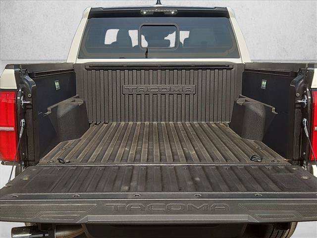 Used 2025 Toyota Tacoma SR5 AWD/4WD image 6