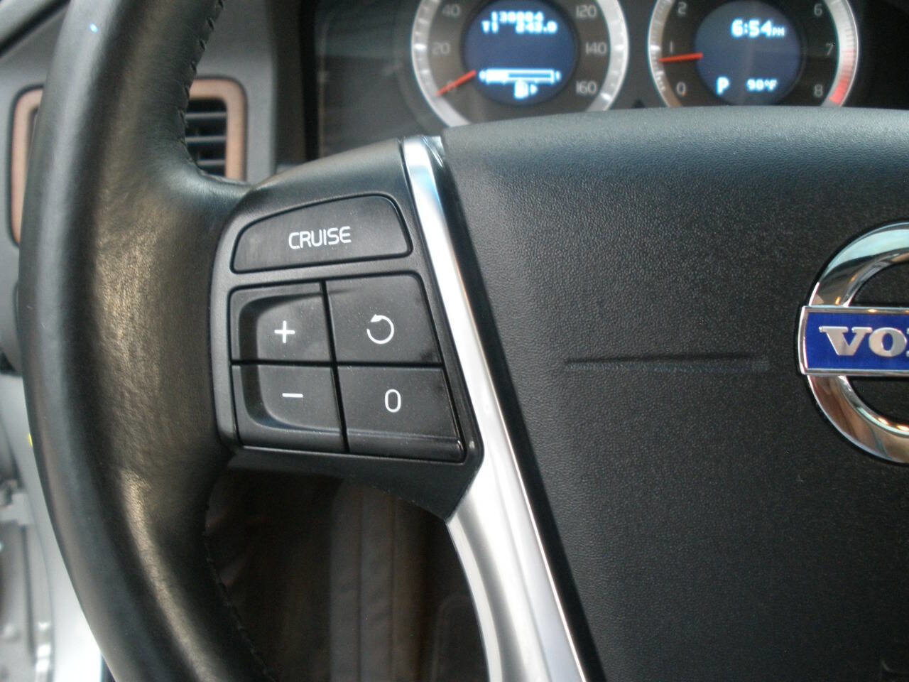 Used 2010 Volvo S80 3.2 image 35