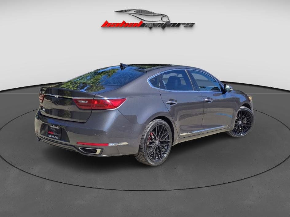 Used 2017 Kia Cadenza Premium w/ Luxury Package image 11