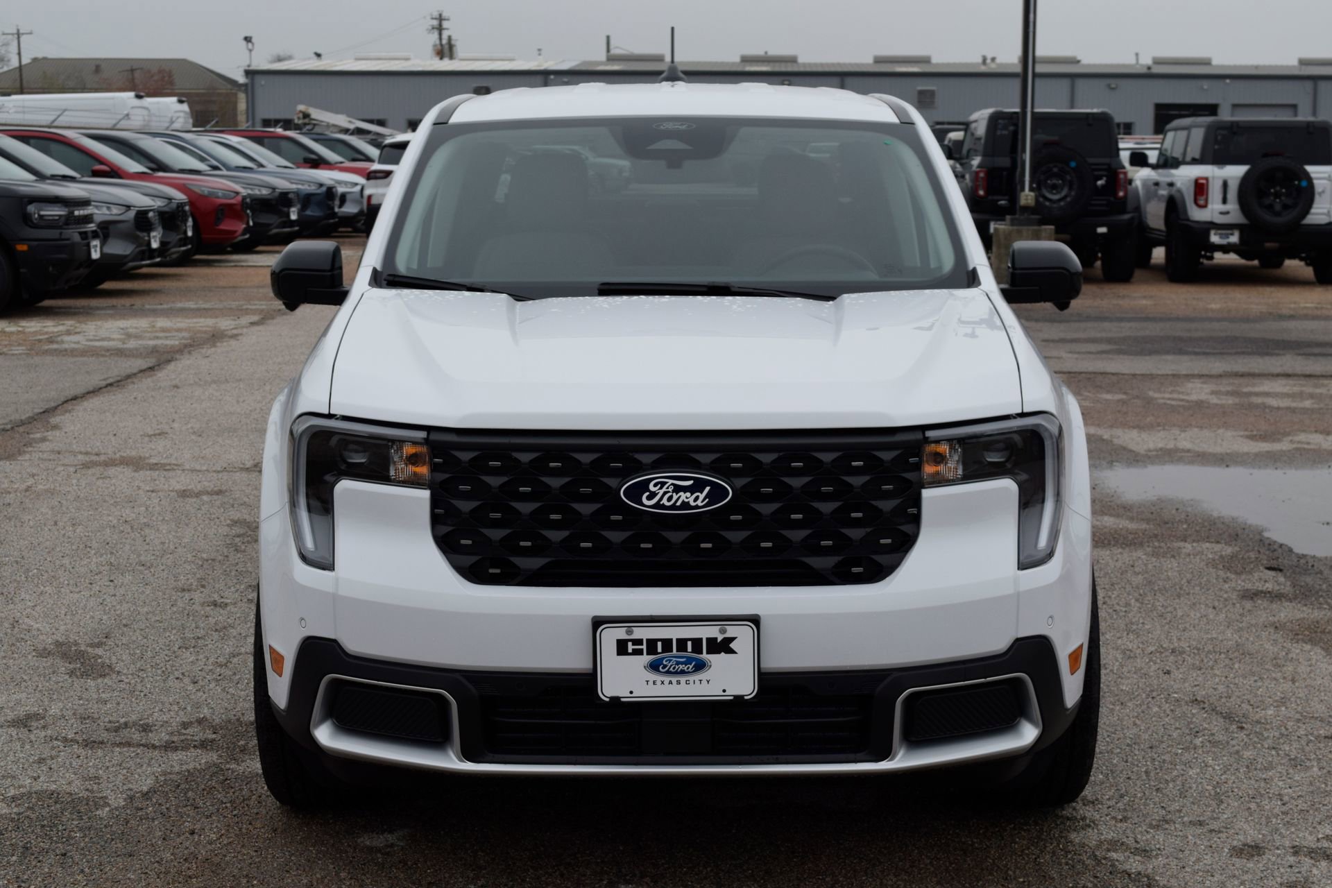 New 2026 Ford Maverick Lariat image 2