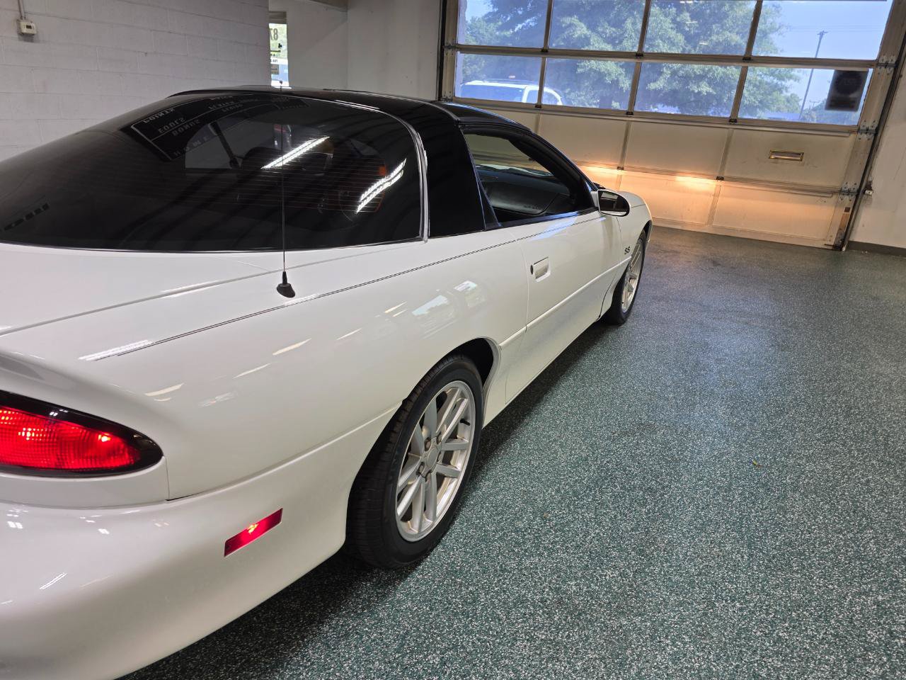 Used 2002 Chevrolet Camaro Z28 w/ SS Performance/Appearance Pkg RWD image 7