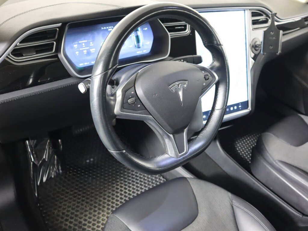 Used 2014 Tesla Model S 60 image 8