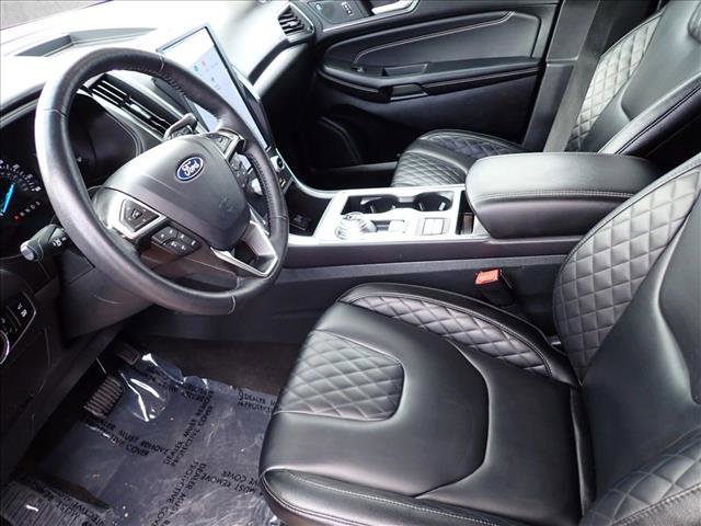 Used 2024 Ford Edge Titanium image 12