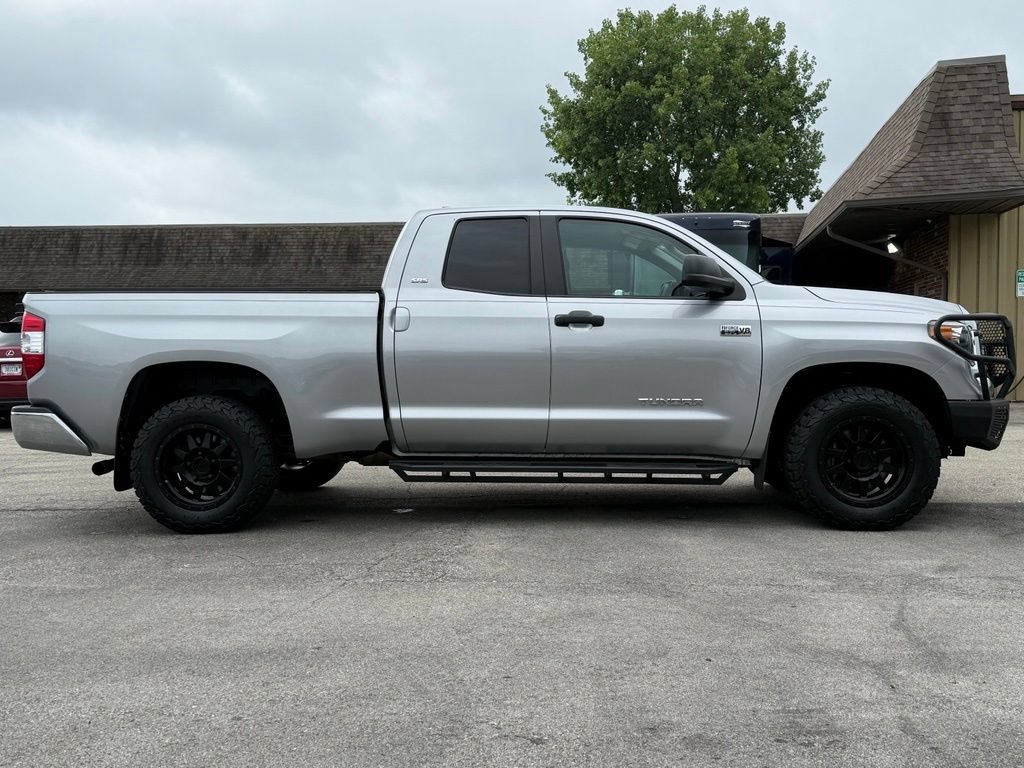 Used 2020 Toyota Tundra SR5 w/ SR5 Upgrade Package AWD/4WD image 6