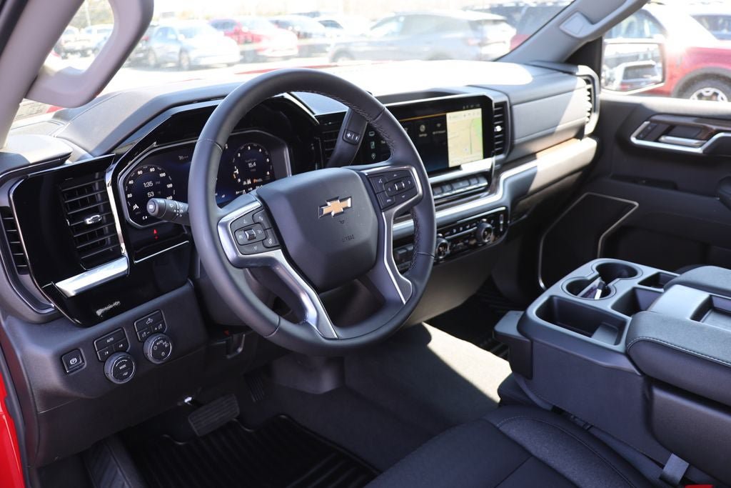 Used 2026 Chevrolet Silverado 1500 LT AWD/4WD image 11