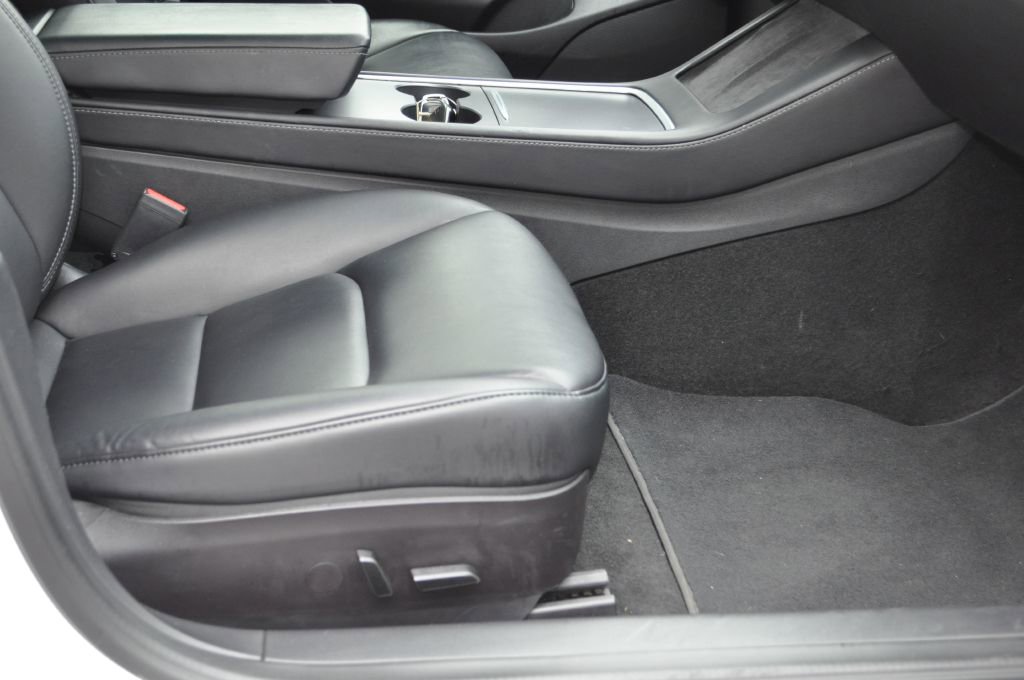Used 2022 Tesla Model 3 Performance image 19