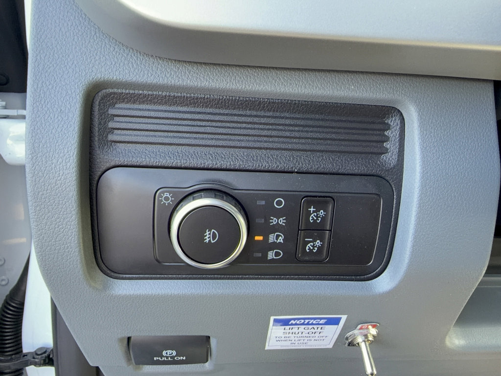 New 2026 Ford F600 2WD Regular Cab Super Duty w/ XL Chrome Package image 25