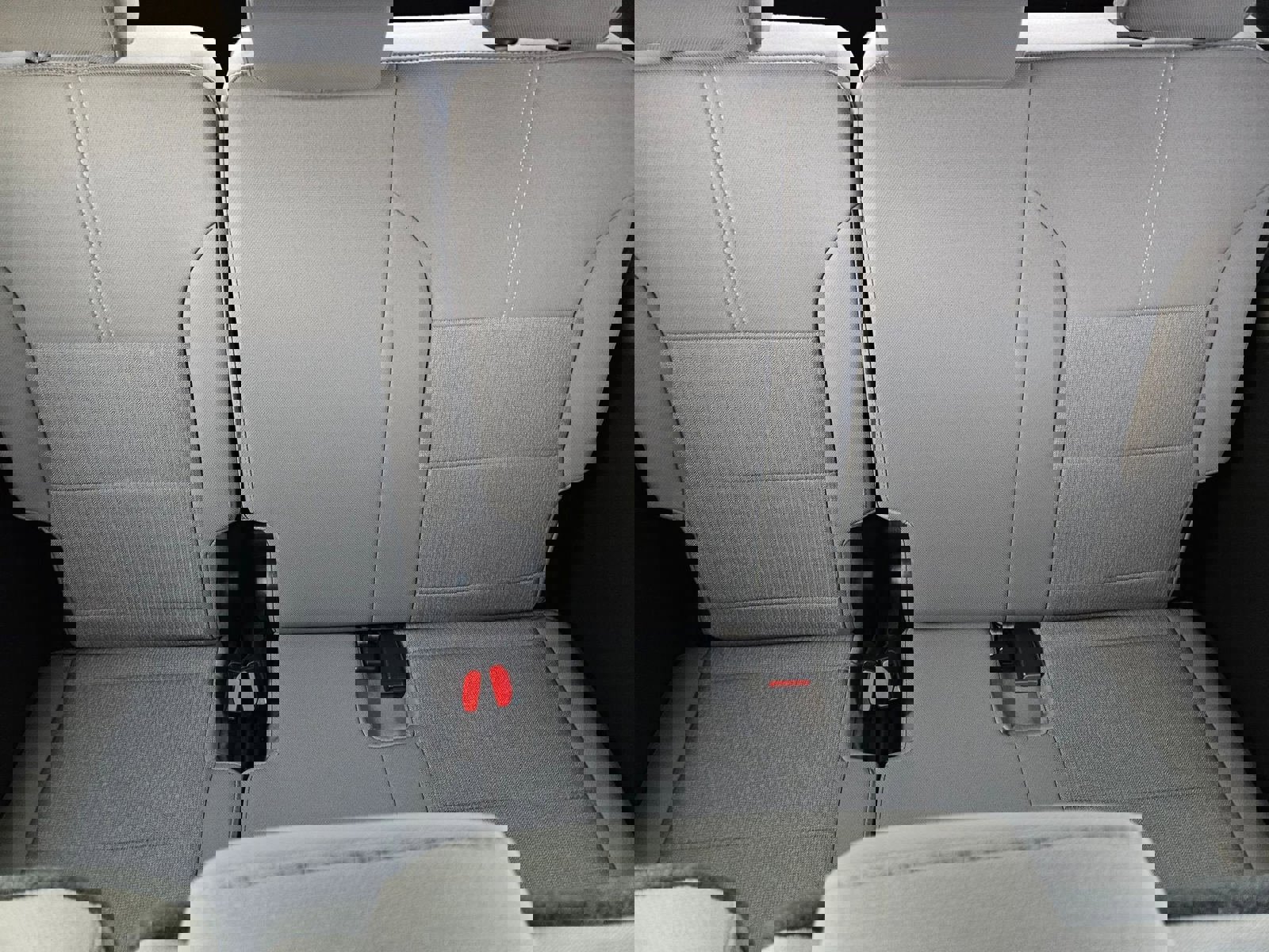 New 2026 GMC Acadia Elevation image 28