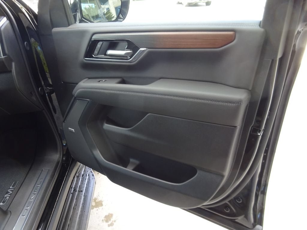 New 2026 GMC Yukon Denali AWD/4WD image 28