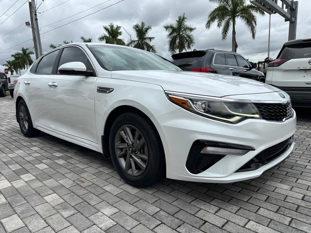 Used 2020 Kia Optima LX FWD image 1