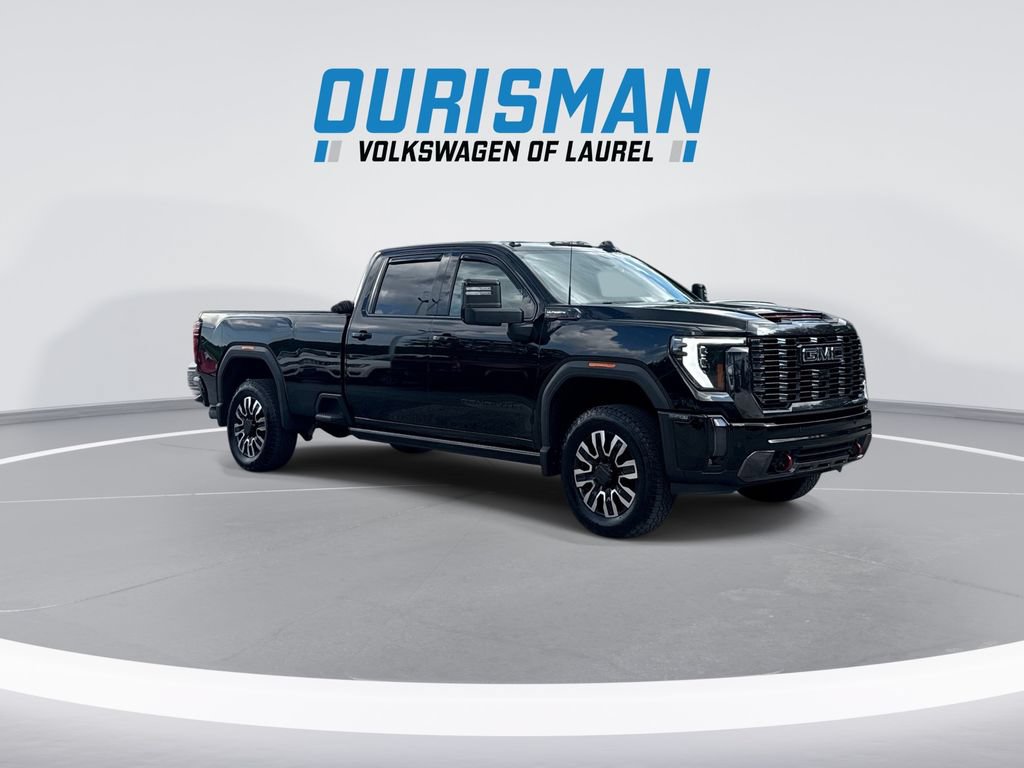 Used 2024 GMC Sierra 2500 Denali Ultimate AWD/4WD image 2