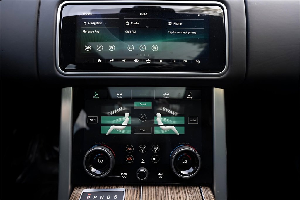 Used 2020 Land Rover Range Rover HSE image 29