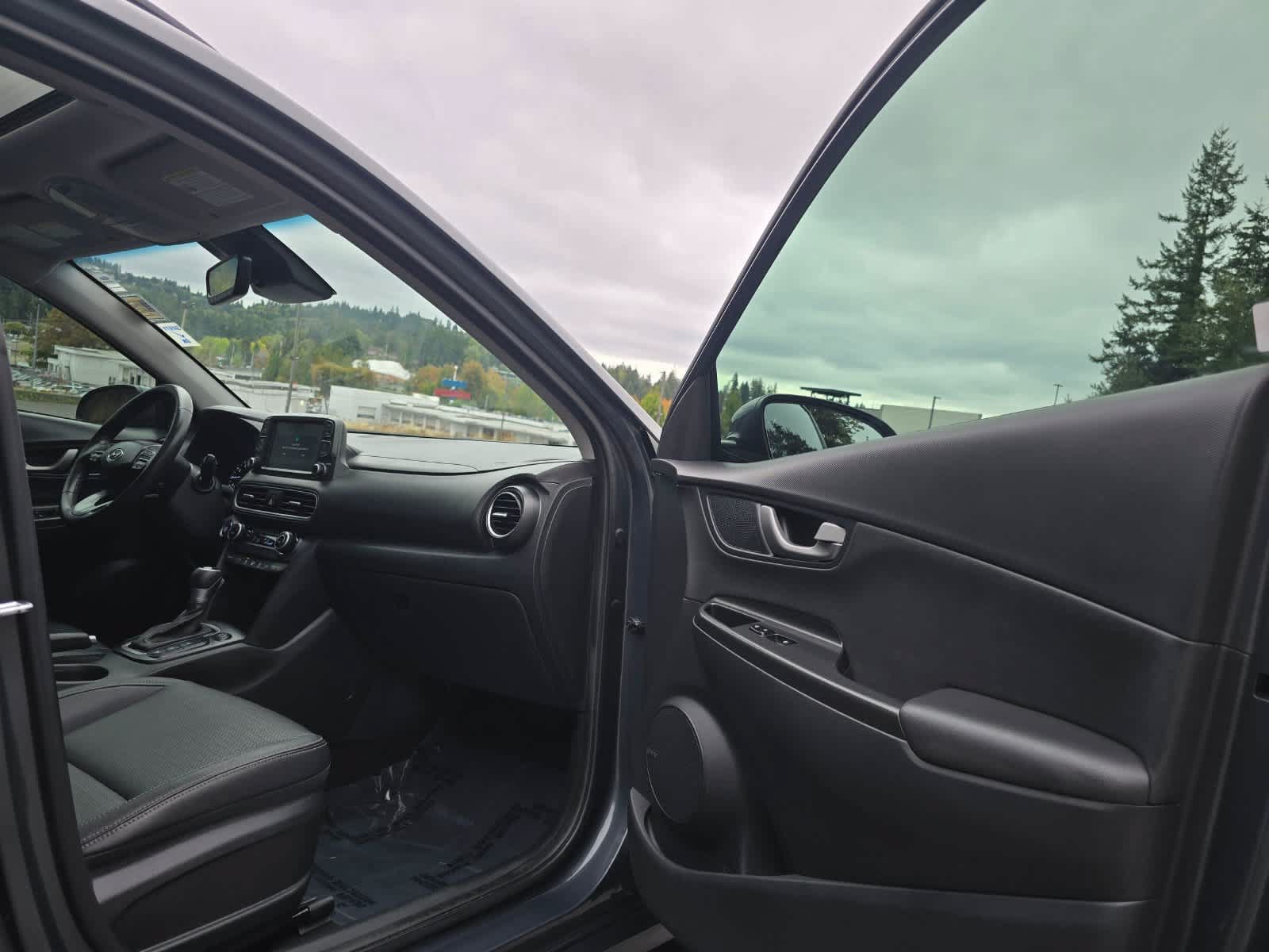 Used 2021 Hyundai Kona Ultimate AWD/4WD image 29