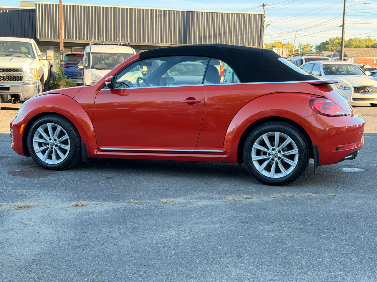 Used 2019 Volkswagen Beetle 2.0T SE image 10