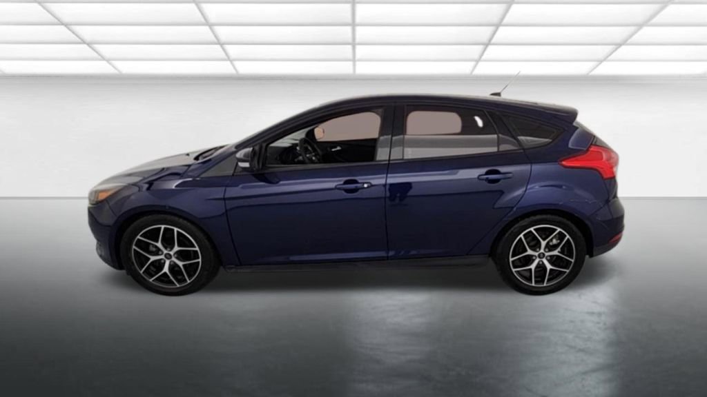 Used 2017 Ford Focus SEL FWD image 4
