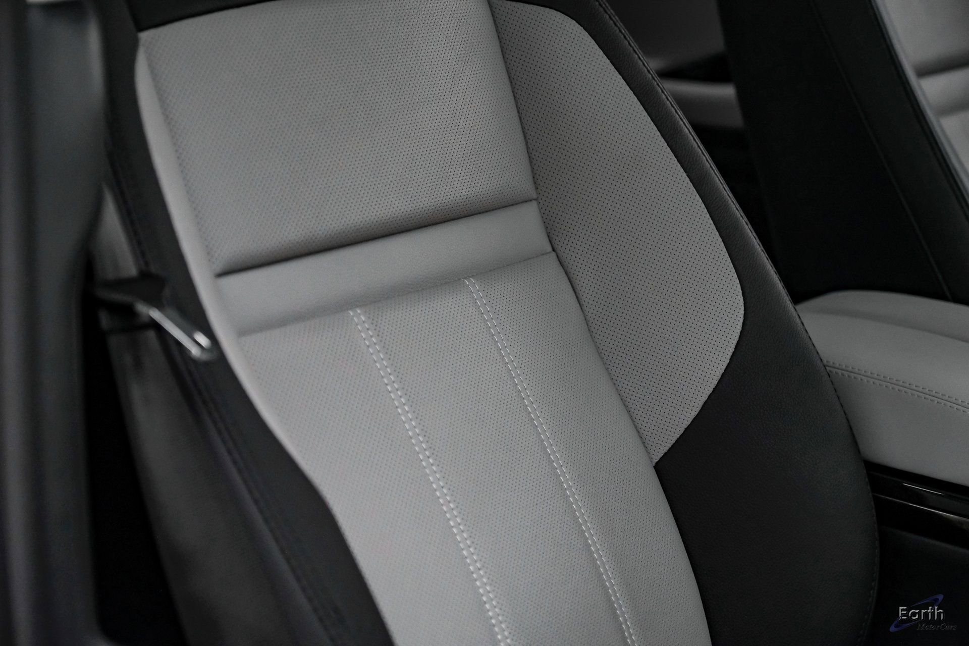 Used 2024 Land Rover Range Rover Evoque Dynamic SE image 46