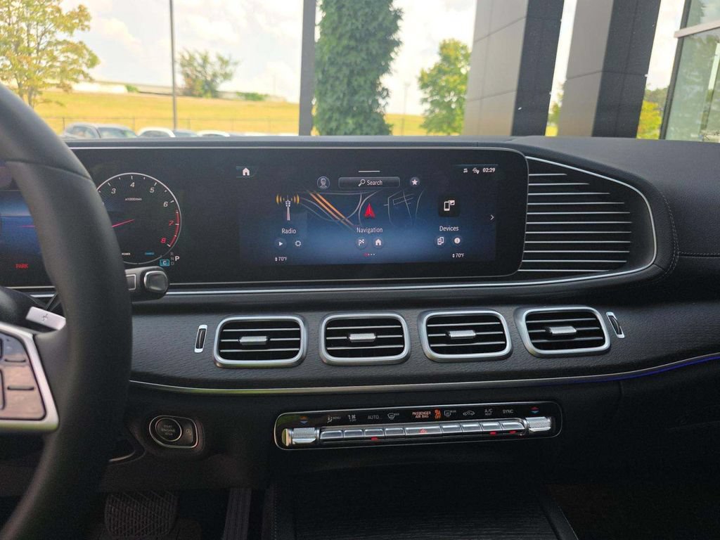 Used 2026 Mercedes-Benz GLE 450 4MATIC image 4