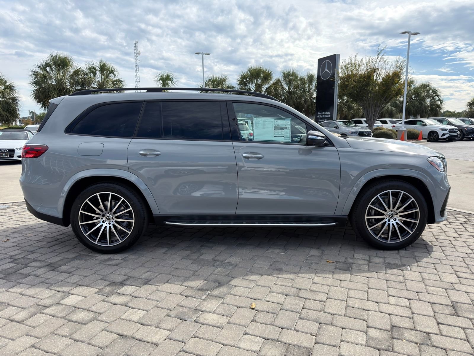 Used 2026 Mercedes-Benz GLS 580 4MATIC image 8
