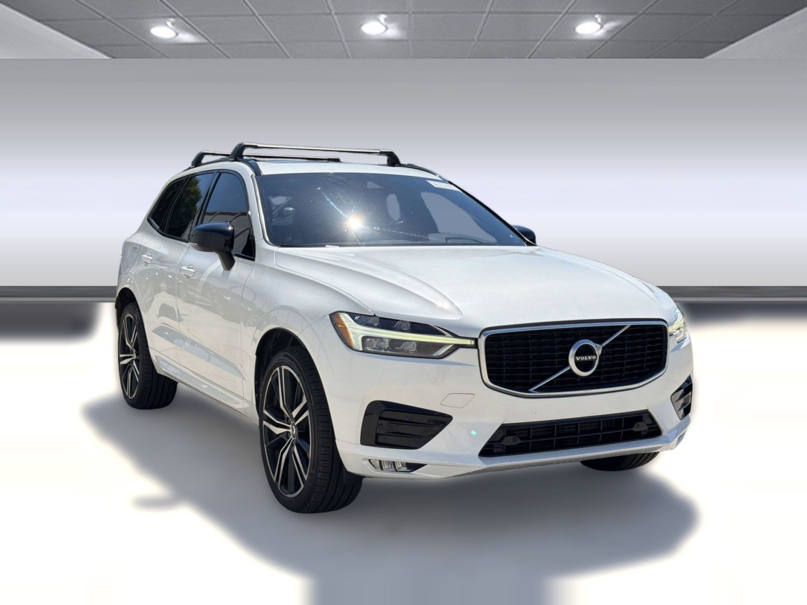 Used 2020 Volvo XC60 T5 R-Design w/ Protection Package Premier AWD/4WD image 7