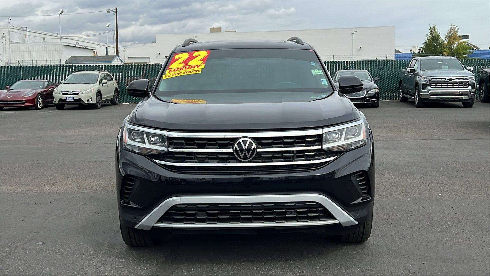 Used 2022 Volkswagen Atlas SE image 2