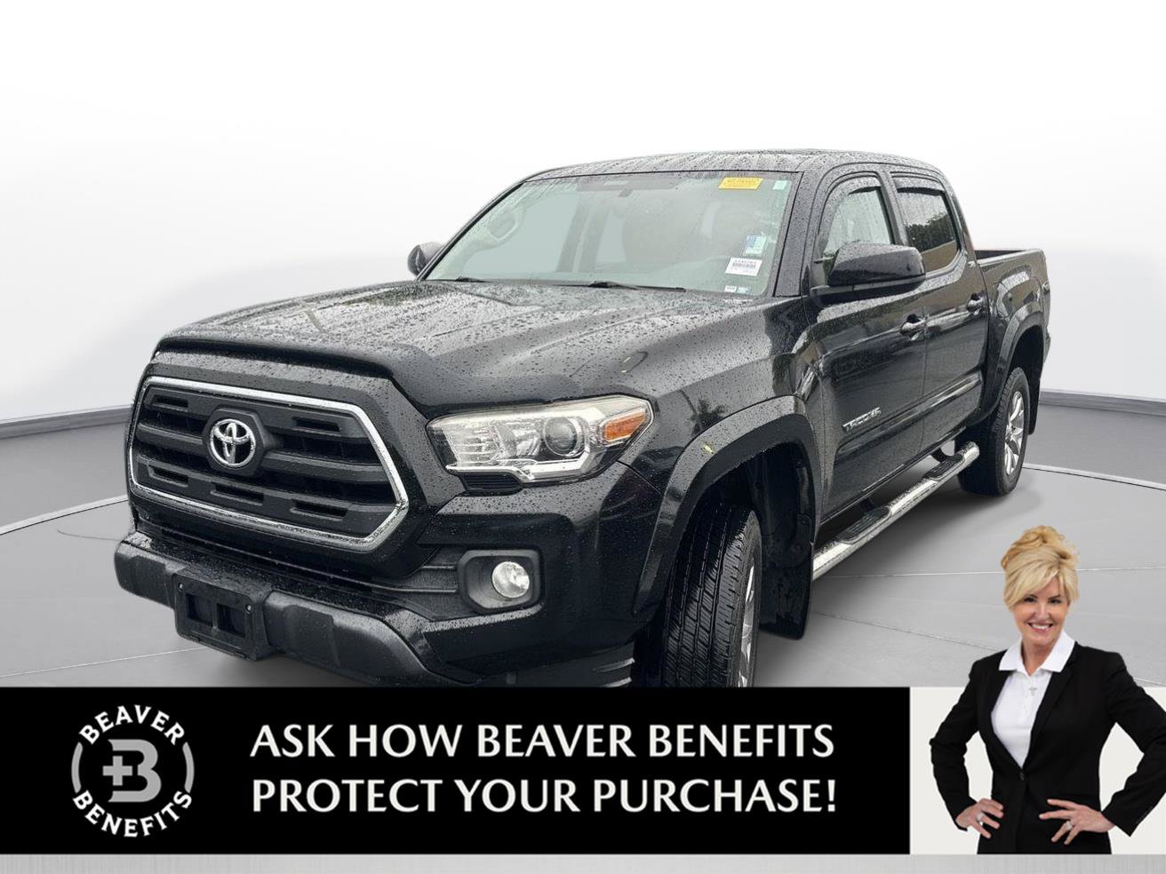 Used 2017 Toyota Tacoma SR5 w/ Tow Package RWD image 1