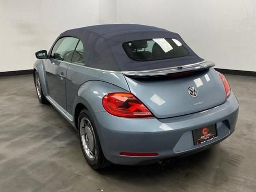 Used 2016 Volkswagen Beetle 1.8T Denim FWD image 4