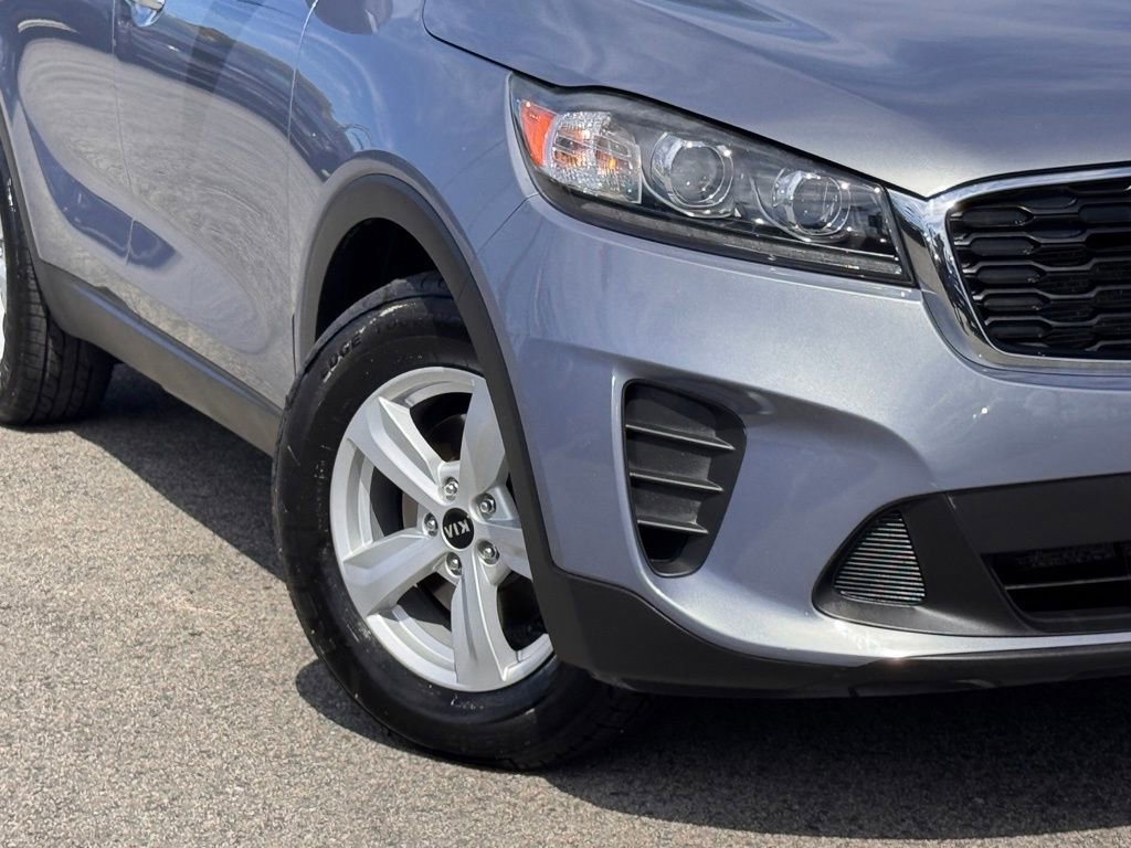 Used 2020 Kia Sorento LX FWD image 4
