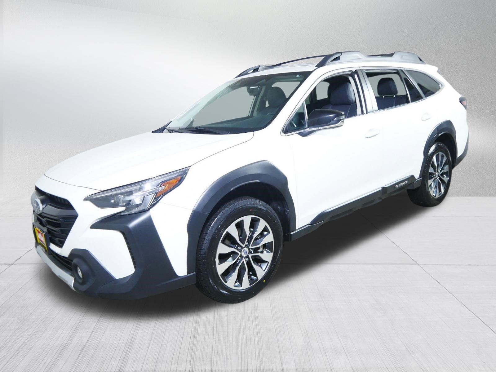 Used 2024 Subaru Outback Limited AWD/4WD image 3