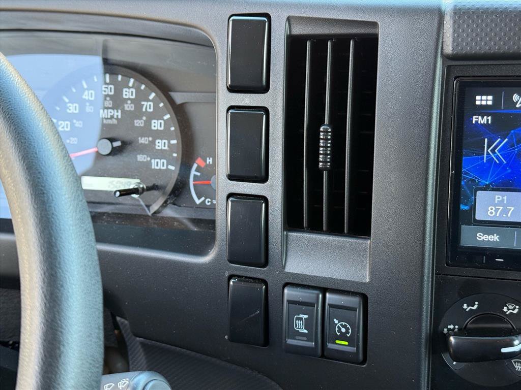 Used 2024 Chevrolet Low Cab Forward RWD image 31