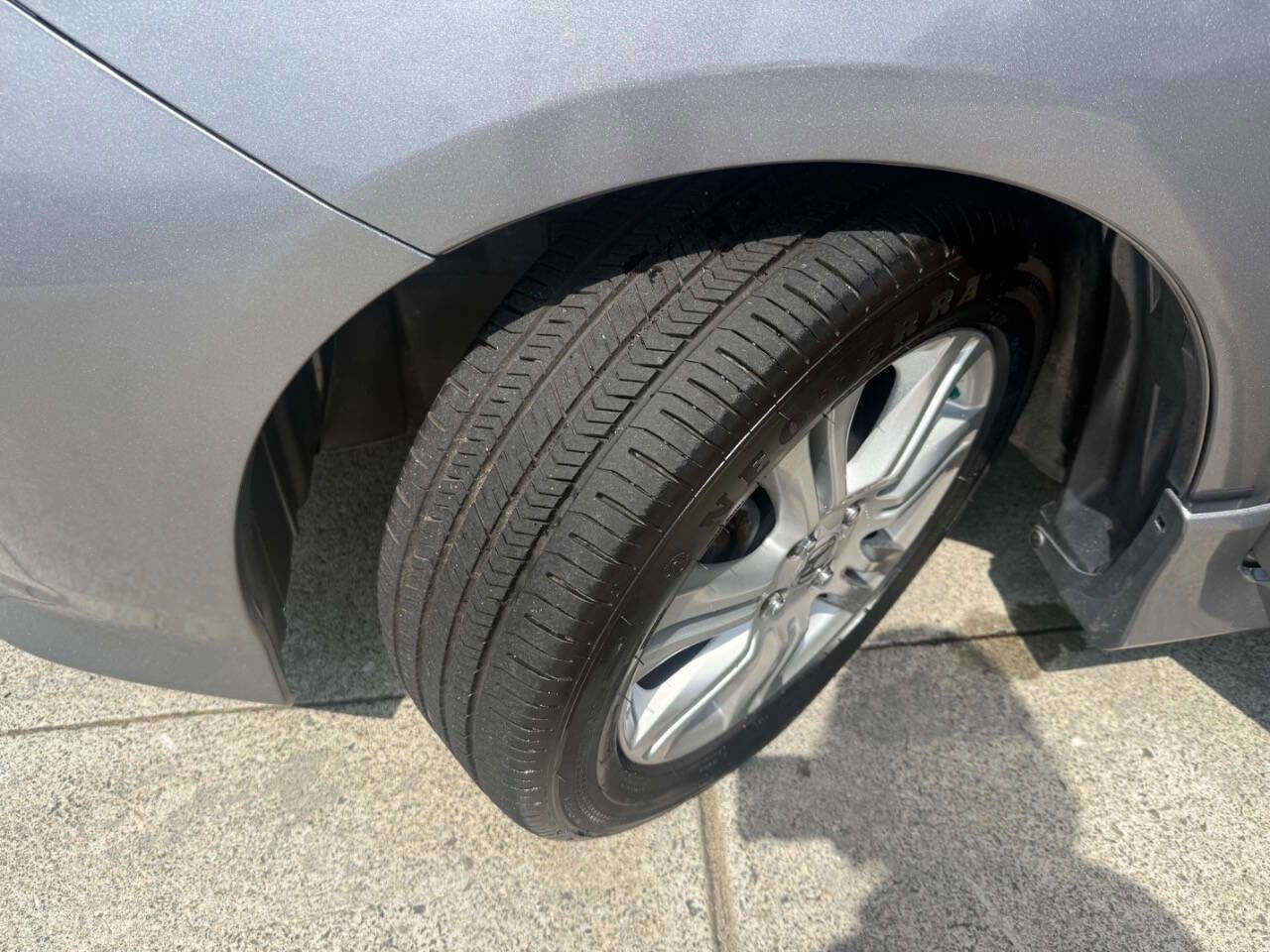 Used 2010 Honda Fit Sport image 25