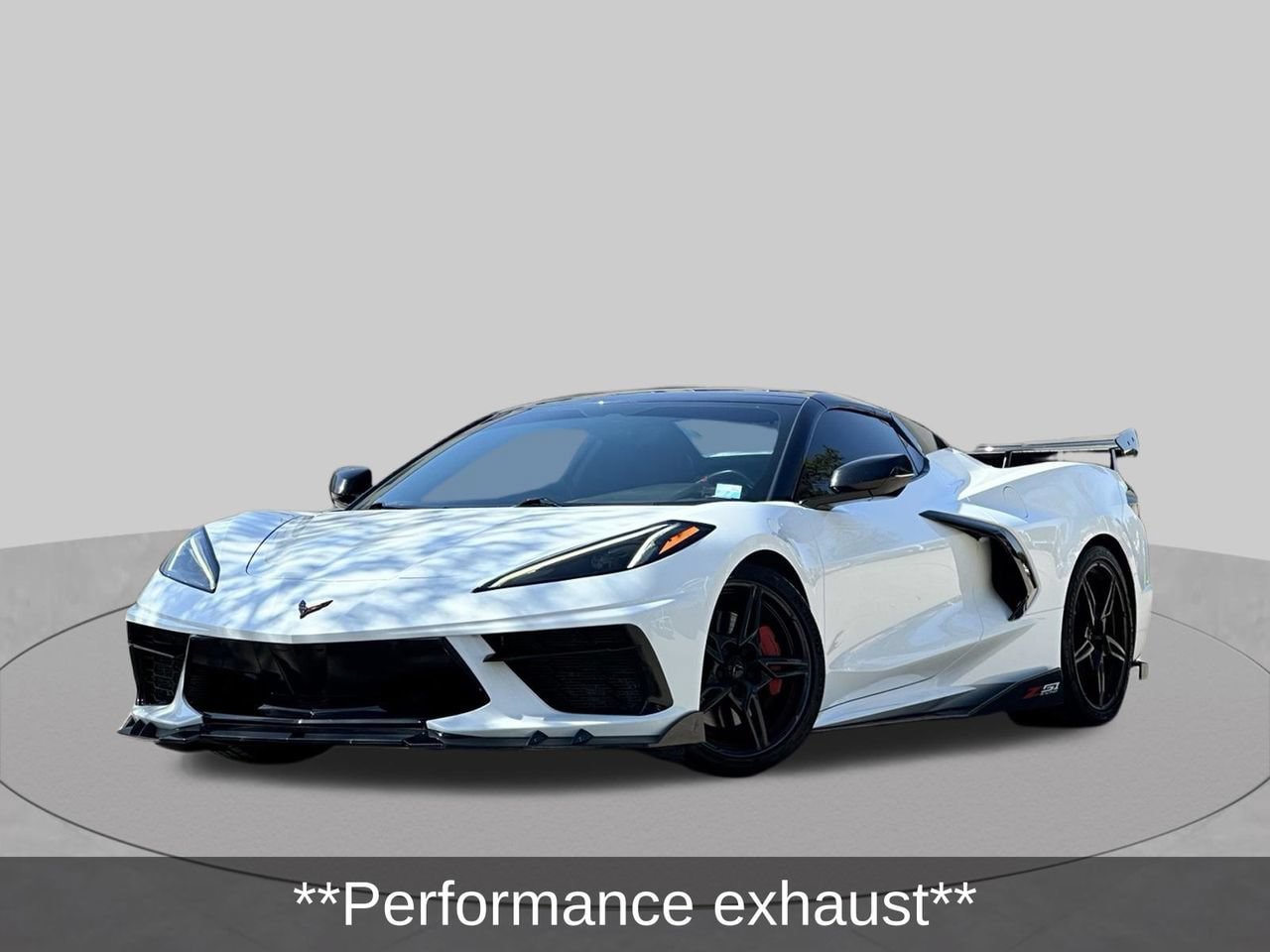 Used 2021 Chevrolet Corvette Stingray Convertible w/ Z51 Performance Package RWD image 2