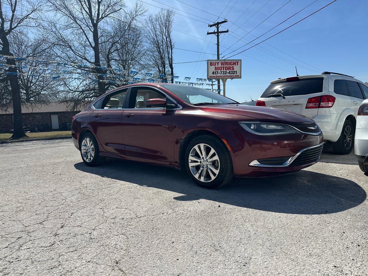 Used 2015 Chrysler 200 Limited w/ Convenience Group image 3