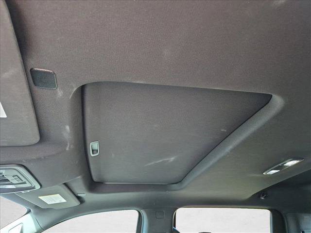 Used 2024 GMC Sierra 1500 AT4 w/ Technology Package AWD/4WD image 14