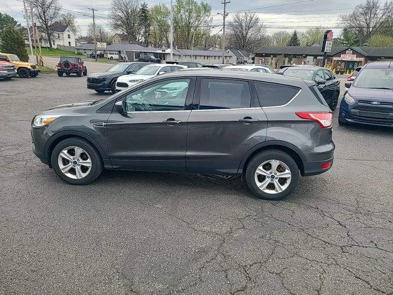Used 2016 Ford Escape SE w/ SE Cold Weather Package image 3