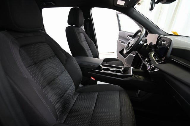 Used 2025 Chevrolet Equinox LT image 23