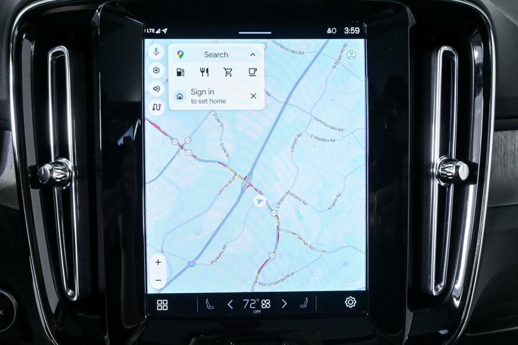 Certified 2025 Volvo XC40 B5 Plus image 16