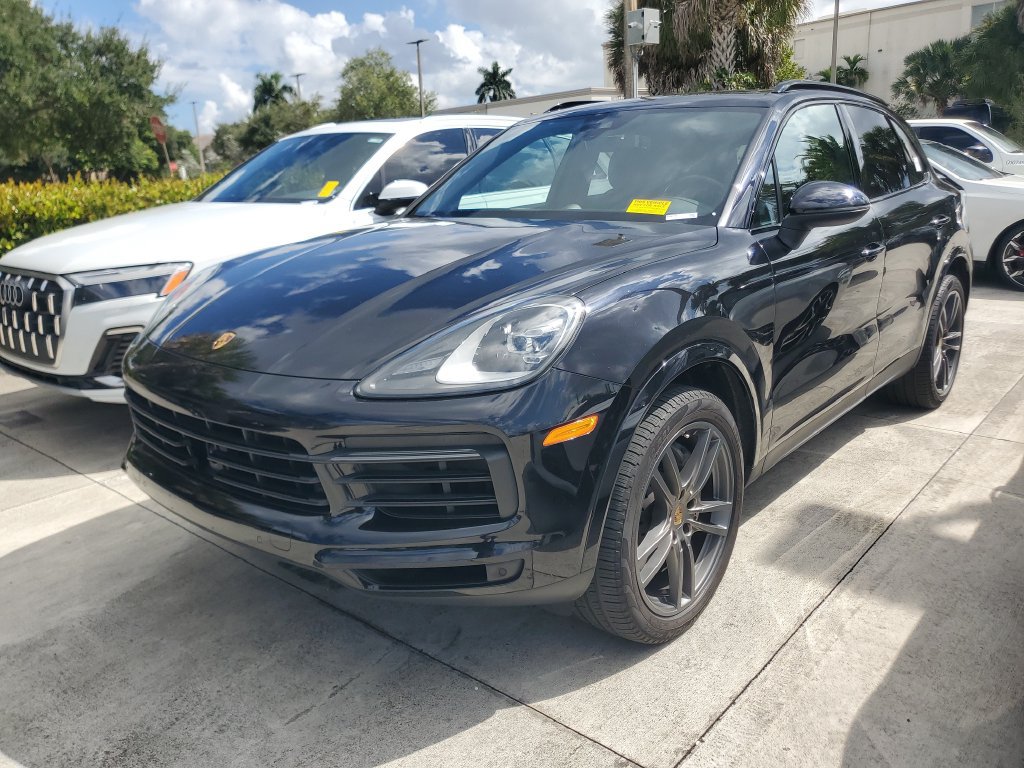 Used 2019 Porsche Cayenne S AWD/4WD image 1