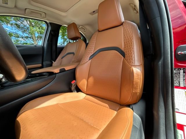 Used 2020 Lexus UX 200 w/ Accessory Package 2 FWD image 20