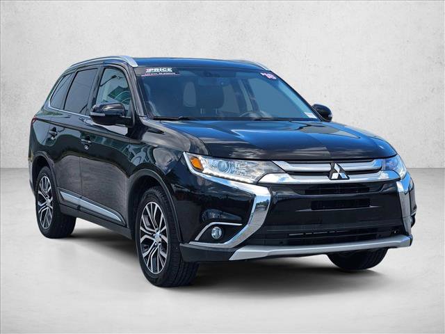Used 2018 Mitsubishi Outlander SEL video 3