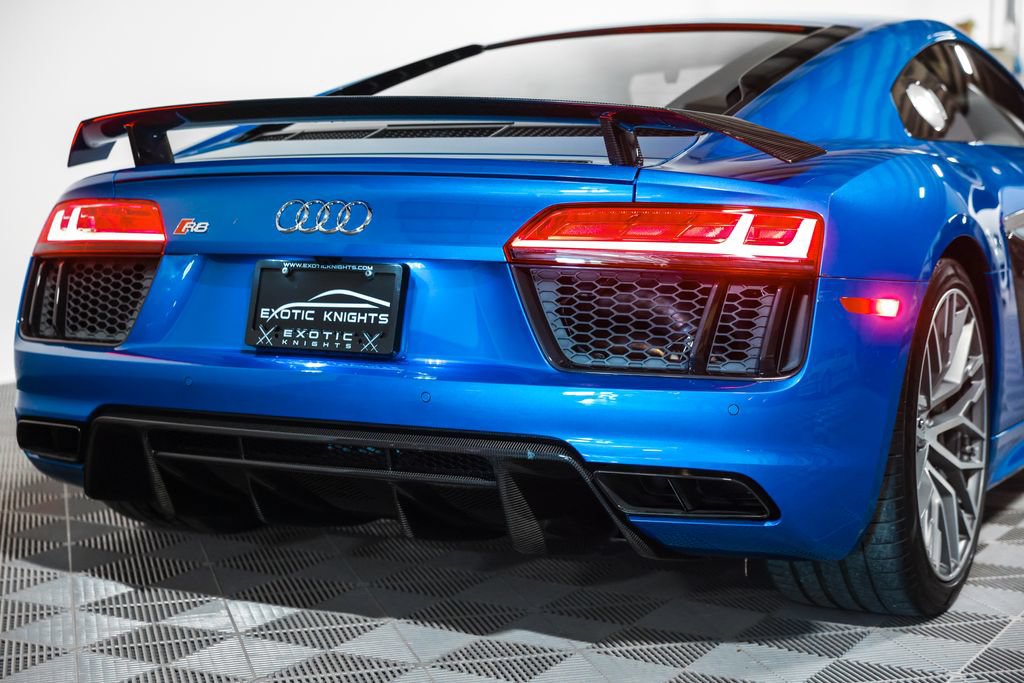 Used 2017 Audi R8 V10 plus AWD/4WD image 9