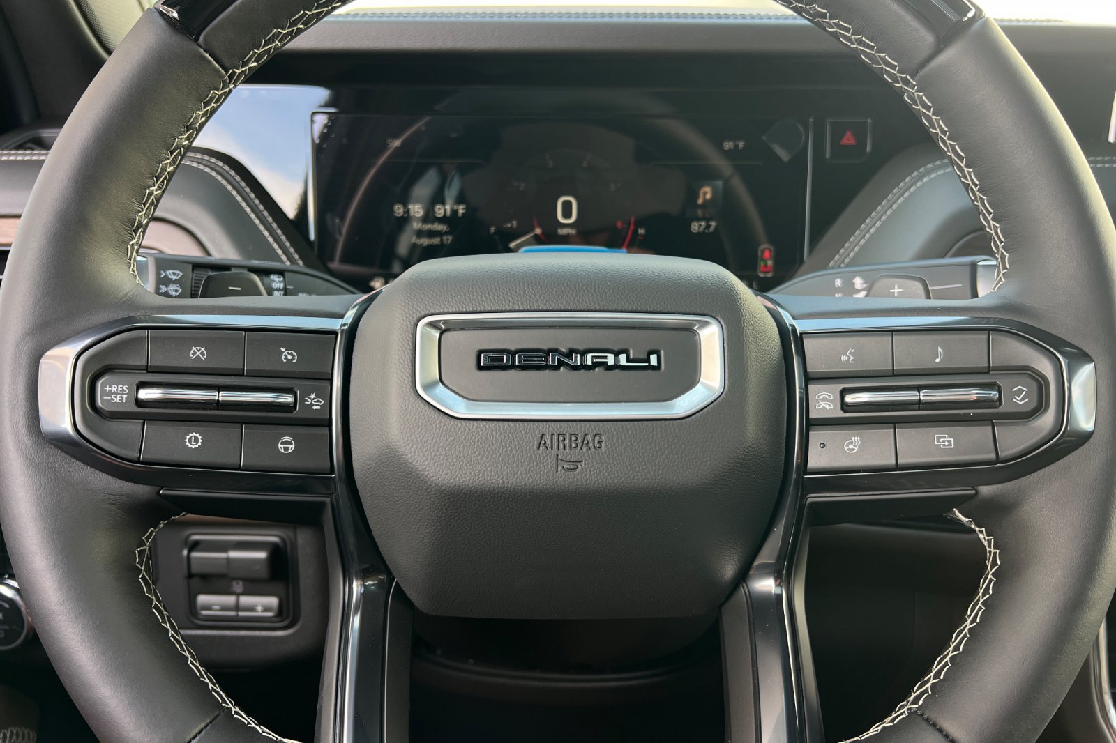 New 2026 GMC Yukon XL Denali Ultimate AWD/4WD image 26