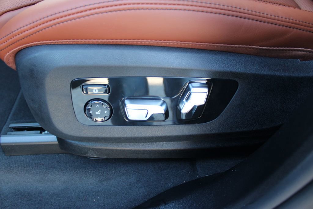 New 2026 BMW X7 M60i image 30