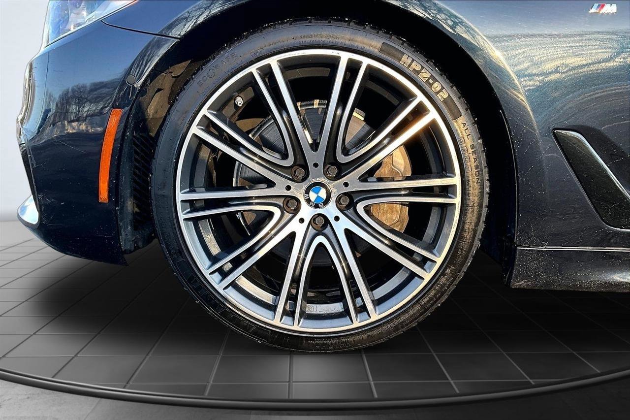 Used 2018 BMW 540i xDrive 540i xDrive w/ M Sport Package image 34
