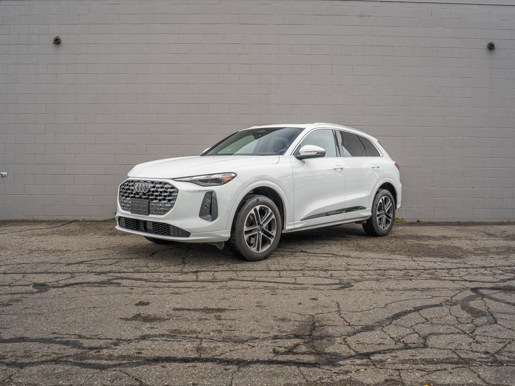 Certified 2025 Audi Q5 Premium w/ Convenience Package