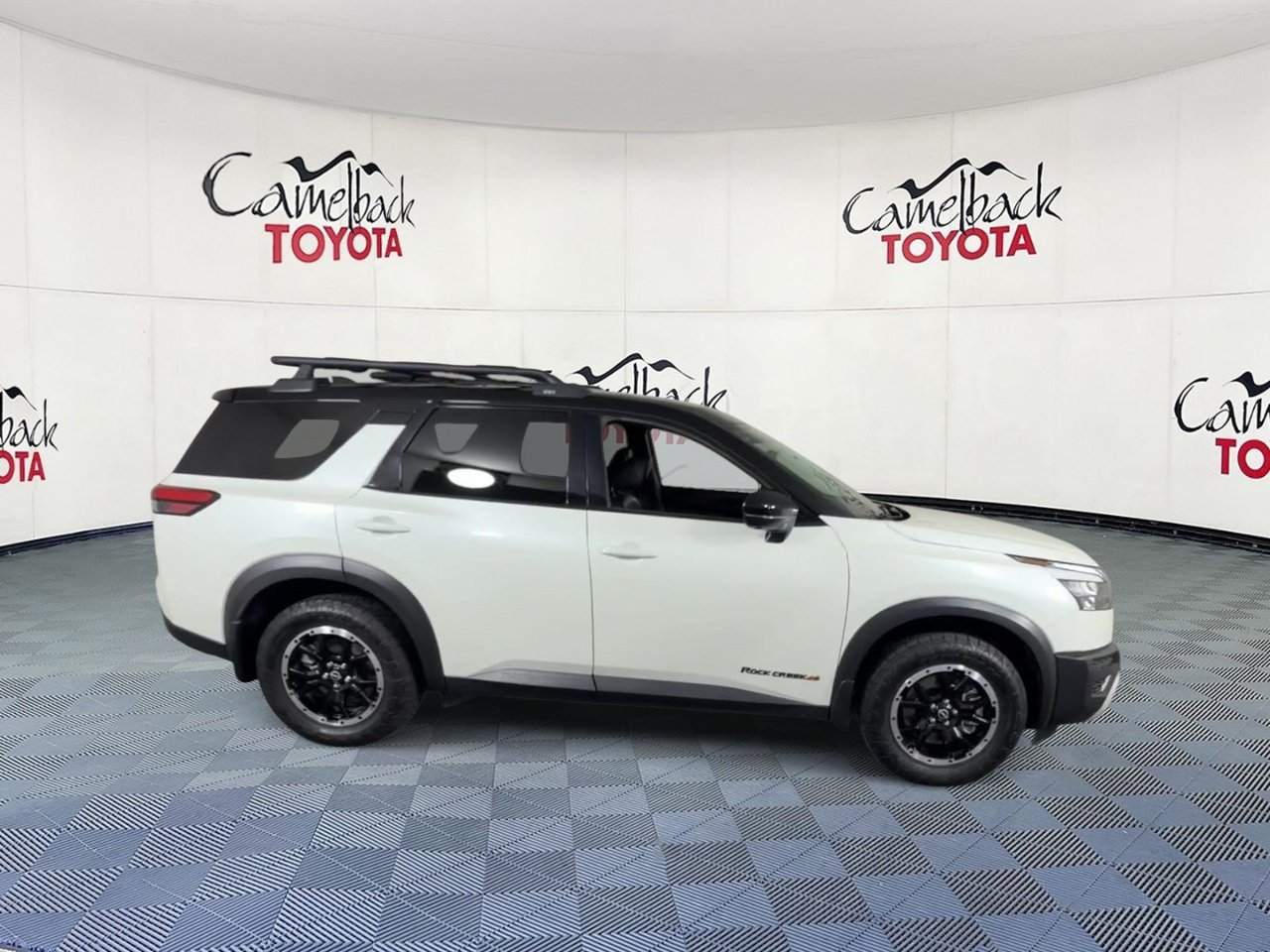 Used 2024 Nissan Pathfinder Rock Creek AWD/4WD image 4