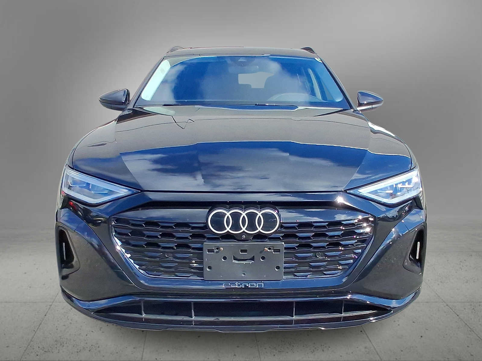 Used 2024 Audi Q8 e-tron Premium Plus w/ Premium Plus Package AWD/4WD image 3