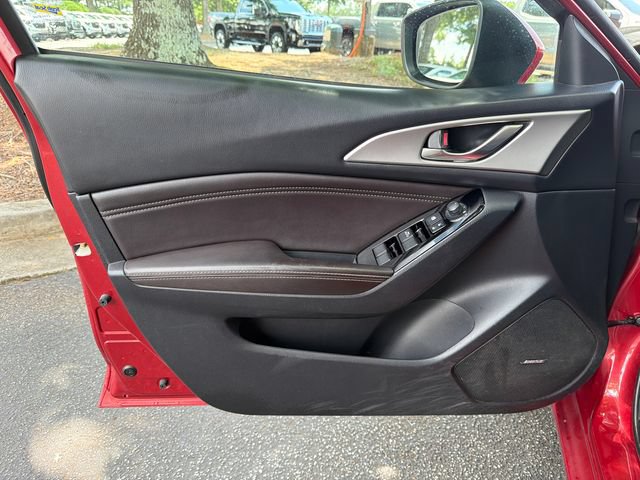 Used 2018 MAZDA MAZDA3 Touring FWD image 10