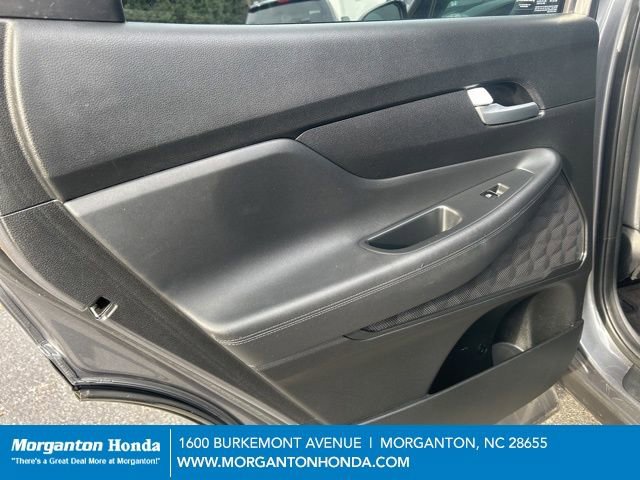 Used 2019 Hyundai Santa Fe SEL w/ Cargo Package image 25